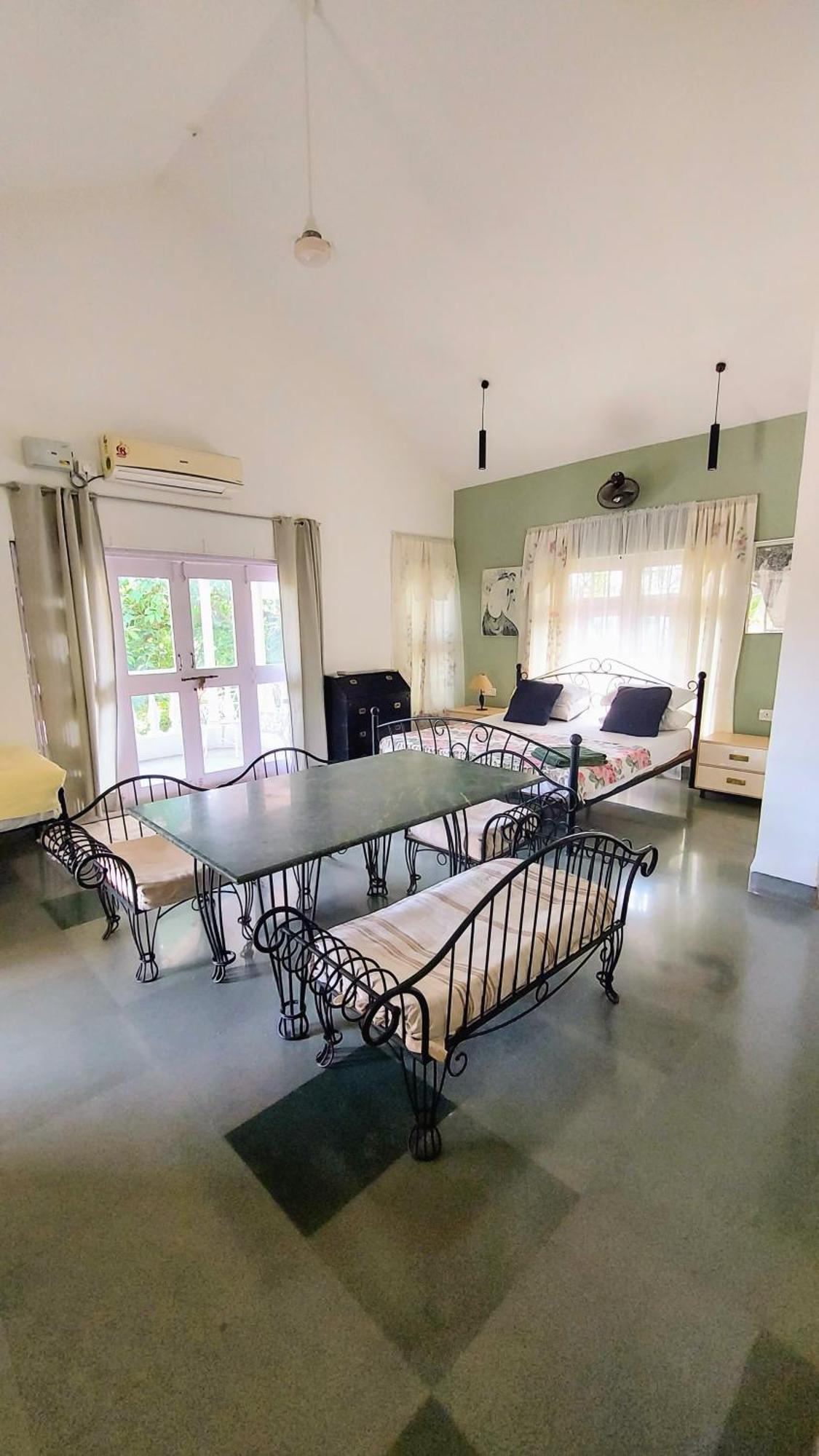 Lonavala Francis Villa Exclusive 4-Bedroom Family Retreat With Pool Exterior photo